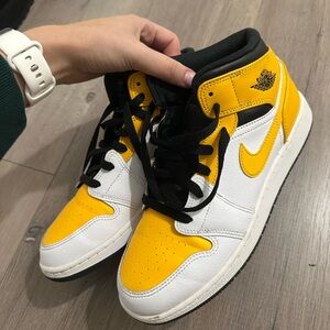Yellow mid jordans